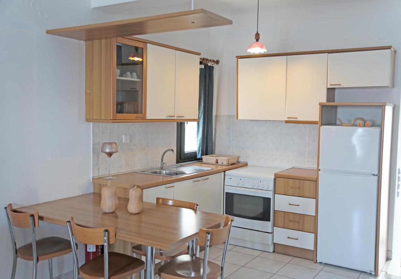 Βlue Comfort Apts-Sitia Apartment Luaran gambar